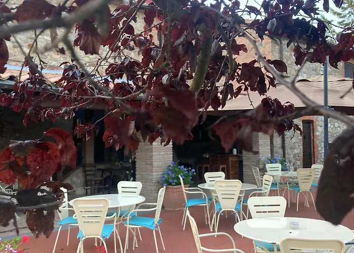 Отель Country House La Collina Di Bargiano - Casa Raffaella