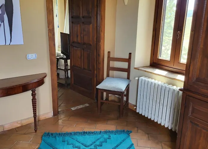 Отель Country House La Collina Di Bargiano - Casa Raffaella *