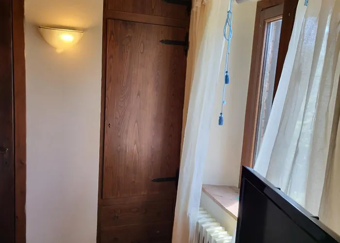 Country House La Collina Di Bargiano - Casa Raffaella Hotel *